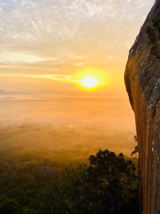Sigiri Saman Sigiriya